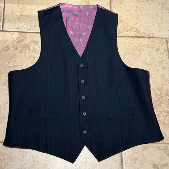 Sean John Classic 3-Piece Garment Suit